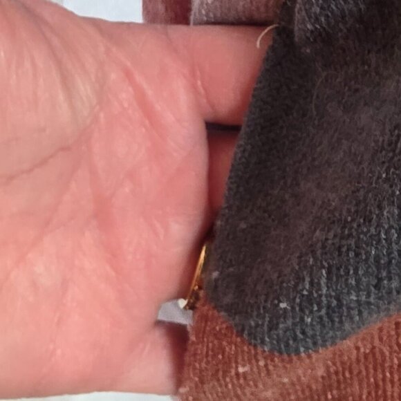 Heimish USA Women's Long-sleeved V Neck Sweater with Pockets Size Large - Picture 5 of 7